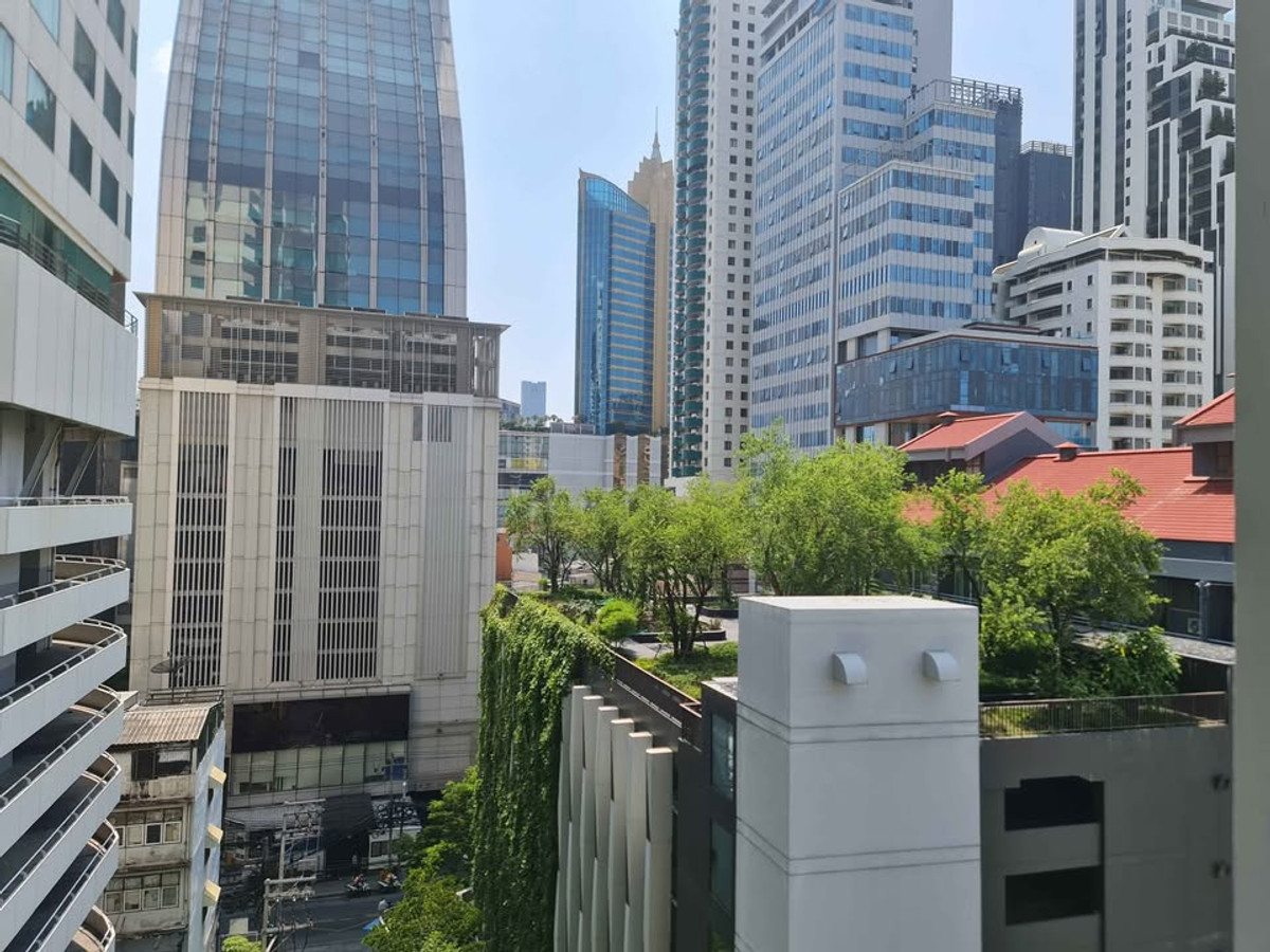 For RentCondoSukhumvit, Asoke, Thonglor : RC021126 Condo for rent at EDGE Sukhumvit 23 near BTS Asoke and MRT Sukhumvit.