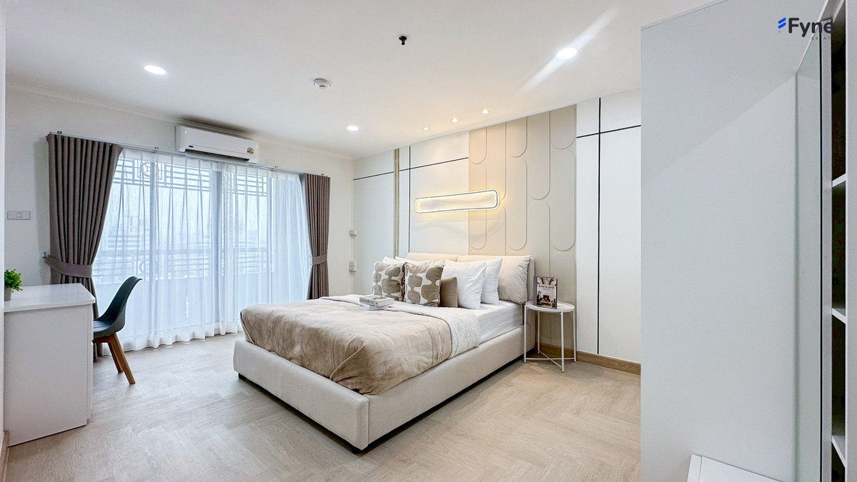 ขายคอนโดพระราม 3 สาธุประดิษฐ์ : 🏠ลุมพินี พระราม 3 ริเวอร์วิวล์  ✅️ห้องมุม ✅️ชั้น 13 ✅️ขนาดใหญ่ 53 ตรม. 2 ห้องนอน 1 ห้องนั่งเล่น 1 ห้องครัว 1 ห้องน้ำ