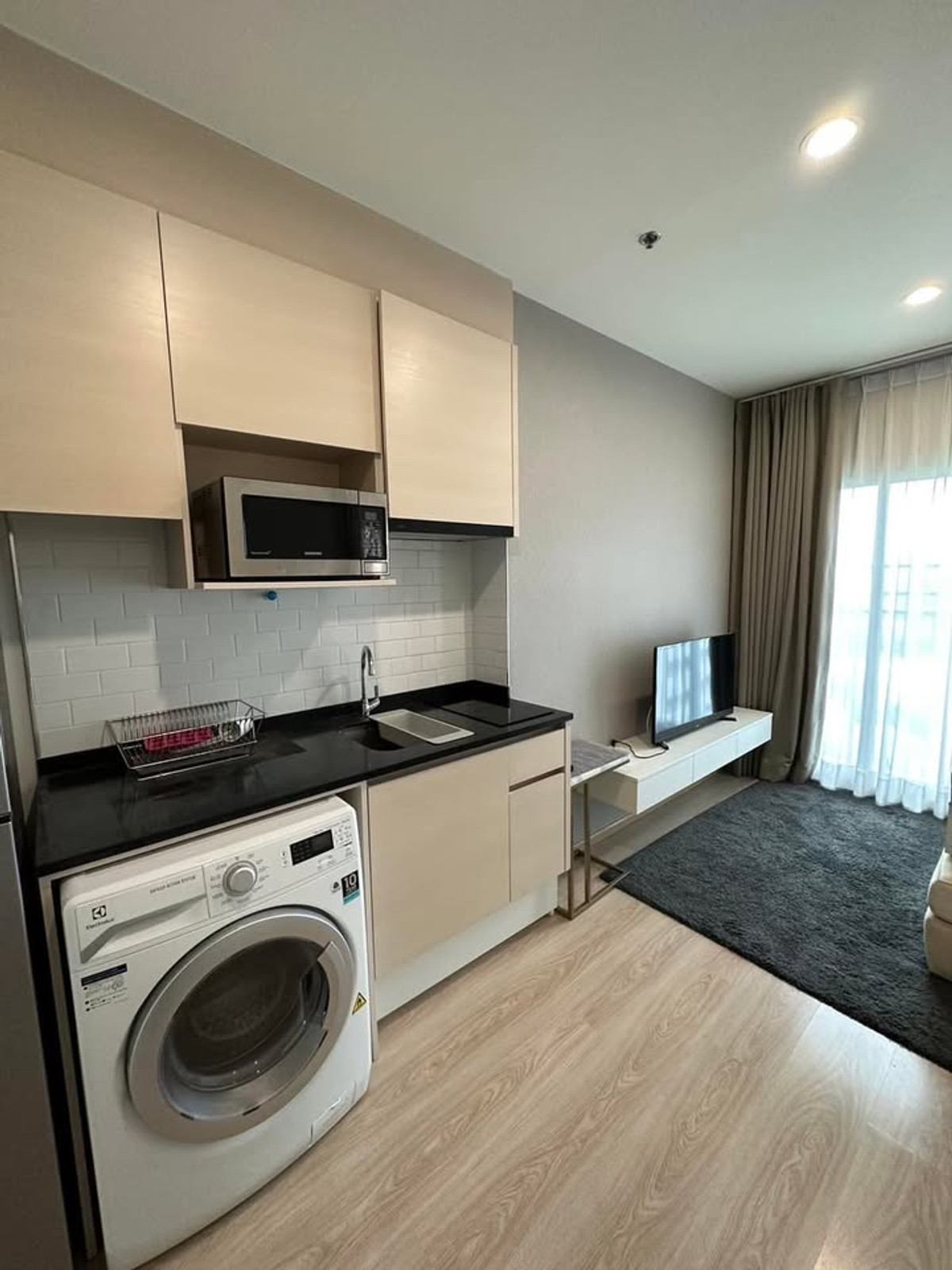 For RentCondoRatchadapisek, Huaikwang, Suttisan : RC020726 Condo for rent at THE NOBLE REVOLVE RATCHADA 2 near MRT Cultural Center Station