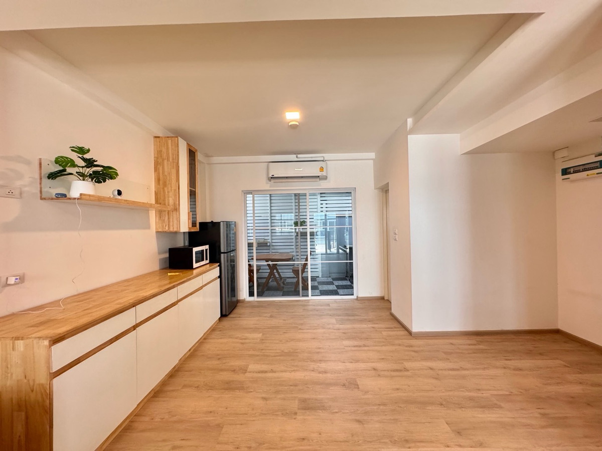 ให้เช่าทาวน์โฮมบางนา แบริ่ง ลาซาล : 💥ForRent💥Indy2 Bangna Ramkhamhang2 🏡 Near Mega Bangna, D-PREP, Verso ‼️Corner House ⭐️ Ready to move in ‼️  Fully Furnished ✨