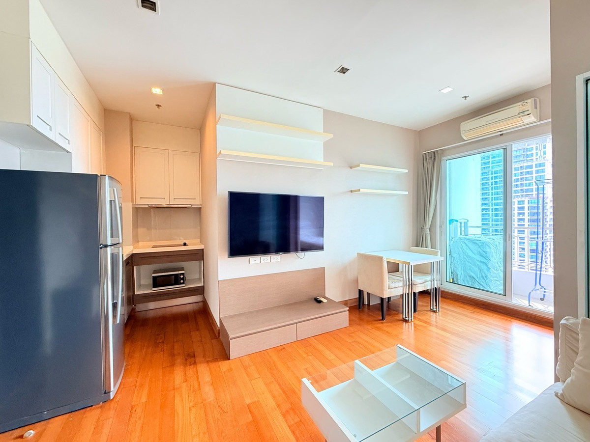 CondoSathorn, Narathiwat : For rent, Ivy Sathorn, 1 bedroom, 35 sq m, BTS St.Louis, ready to move in.