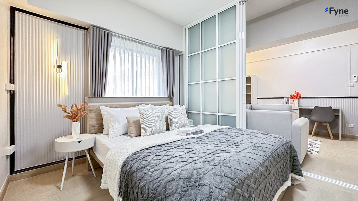 For SaleCondoRatchathewi,Phayathai : 🚉Just 5 minutes to BTS Saphan Khwai, installment only 5,xxx baht ✅️ Five Star Condominium