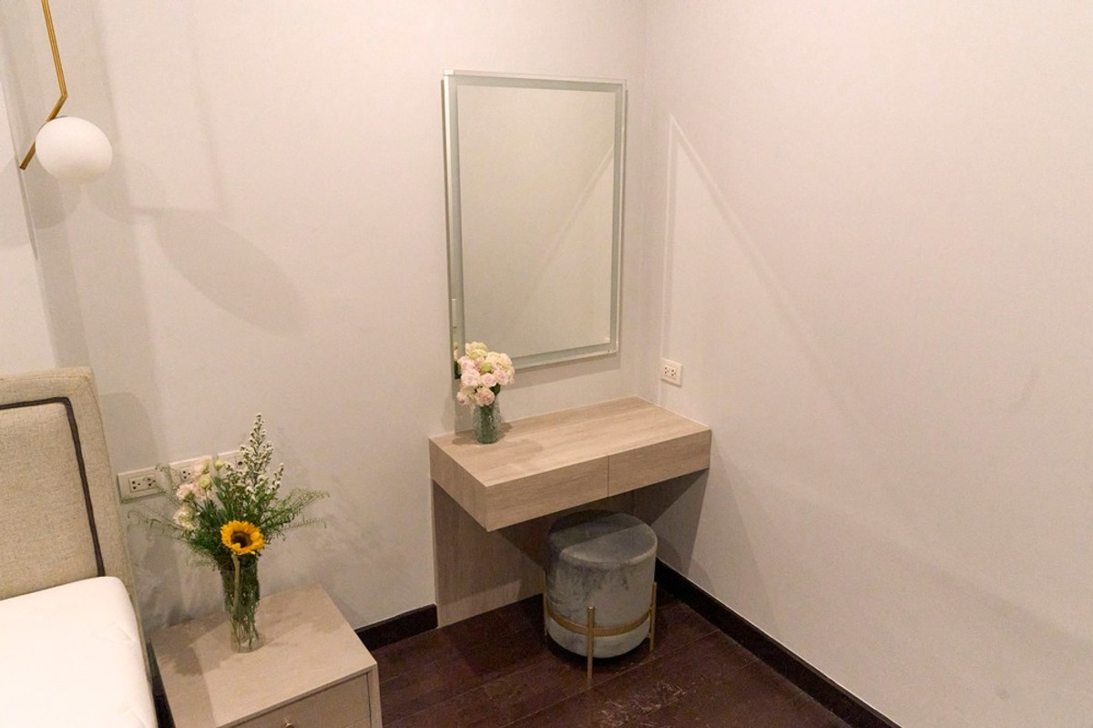 For SaleCondoRatchathewi,Phayathai : 🔥 For Sale !! Ideo Q Phayathai, 1 bedroom Duplex, 2 bathroom, high floor 18++, With regular parking!! 🔥 Code C20260200013 furnished, Special Deal!!📣📣