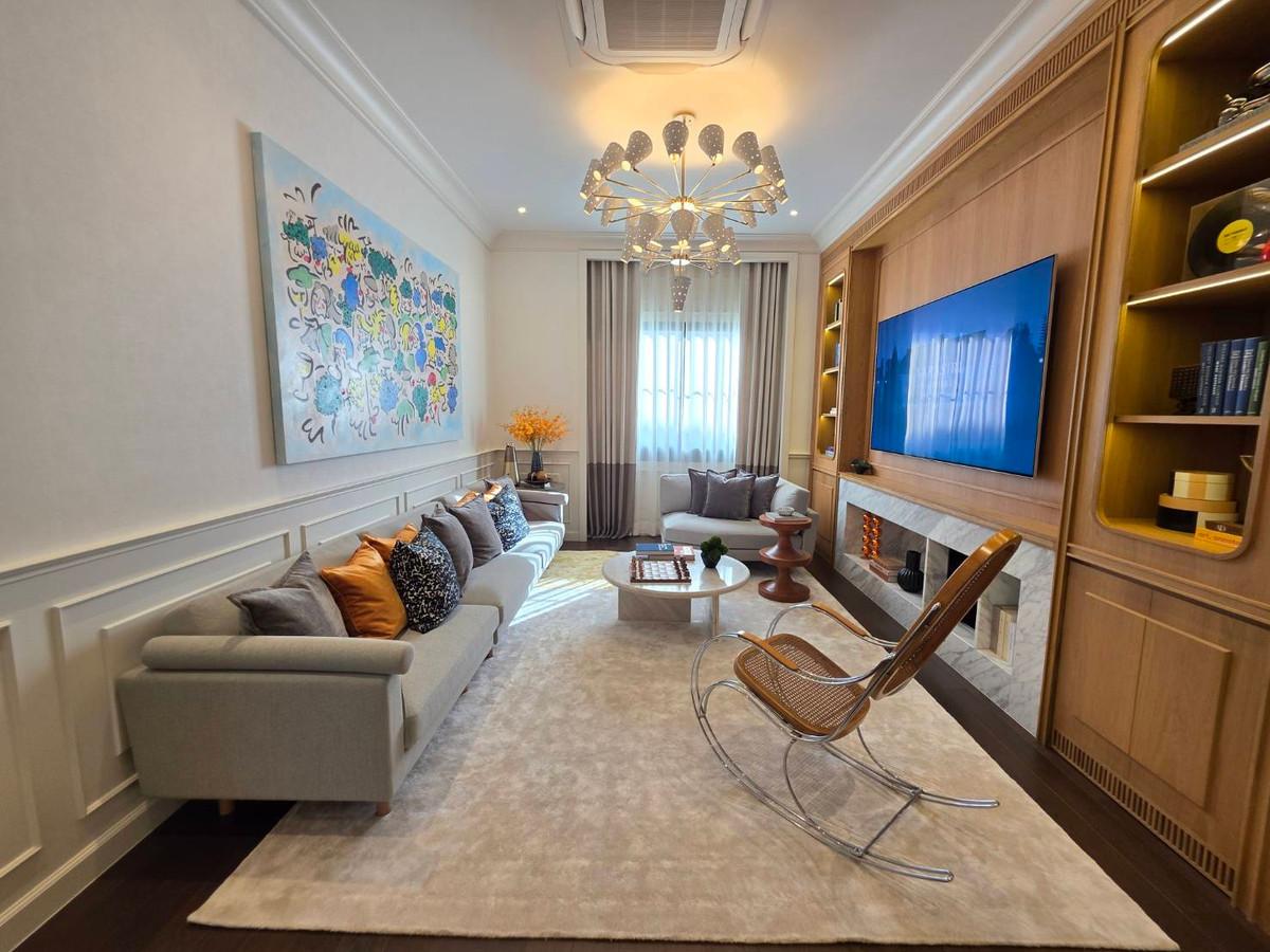 ขายบ้านพัฒนาการ ศรีนครินทร์ : Narasiri Victoire Krungthep Kreetha: Manoir No.4 453sqm. 4bed 5bath 65,000,000 Am: 0656199198