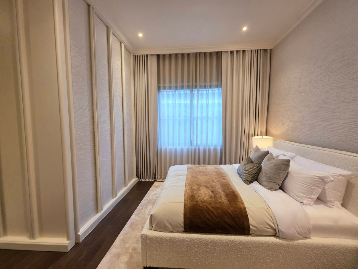 ขายบ้านพัฒนาการ ศรีนครินทร์ : Narasiri Victoire Krungthep Kreetha: Manoir No.5 543sqm. 4bed 5bath 80,000,000 Am: 0656199198