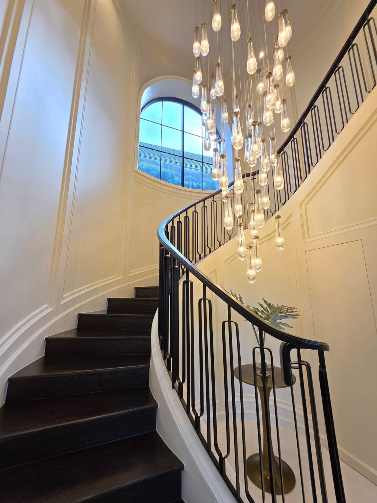 ขายบ้านพัฒนาการ ศรีนครินทร์ : Narasiri Victoire Krungthep Kreetha: Manoir No.6  678sqm. 5bed 6bath 99,000,000 Am: 0656199198