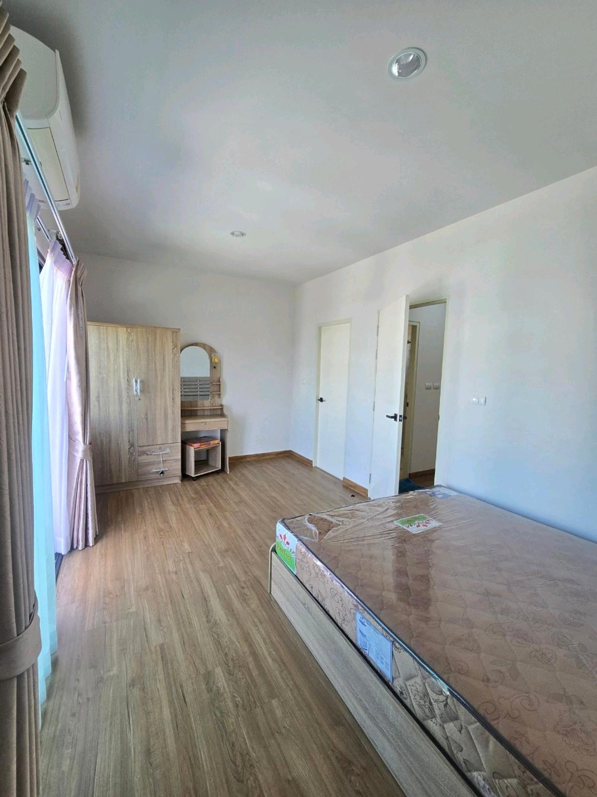 ให้เช่าทาวน์โฮมอ่อนนุช อุดมสุข : 🐕‍🦺🐈🐩บ้านกลางเมือง ศรีนครินทร์–อ่อนนุชเฟอร์นิเจอร์และเครื่องใช้ไฟฟ้าครบ เลี้ยงสัตว์ได้
✨ หิ้วกระเป๋าเข้าอยู่ได้เลย พร้อมเข้าอยู่ทันที