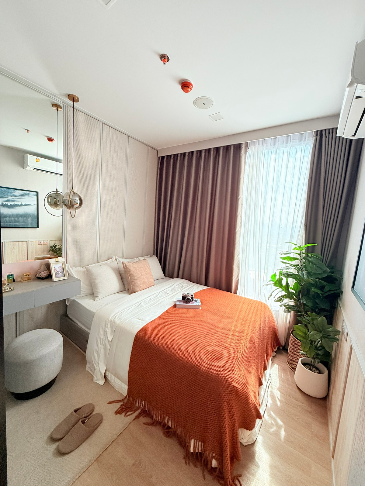 ขายคอนโดรามคำแหง หัวหมาก : ⭐ ขายคอนโดมือหนึ่ง พรีเมียม ติดมหาลัยรามคำแหง เดินทางสะดวก และสิทธิ์พิเศษเฉพาะตอนนี้!! 🔥 ซื้อตอนนี้รับ Voucher มูลค่า 30,000 บาท ถึงแค่ 15 ก.พ. 69 นี้ 