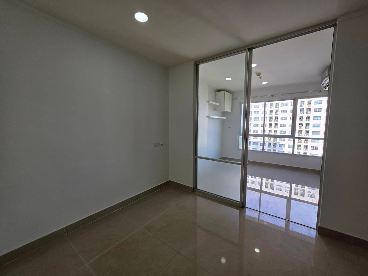 ขายคอนโด : ขายราคาพิเศษ 26 ตรม. เพียง 1.55 ลบ. คอนโดลุมพินีวิลล์นาเกลือ-วงศ์อมาตย์