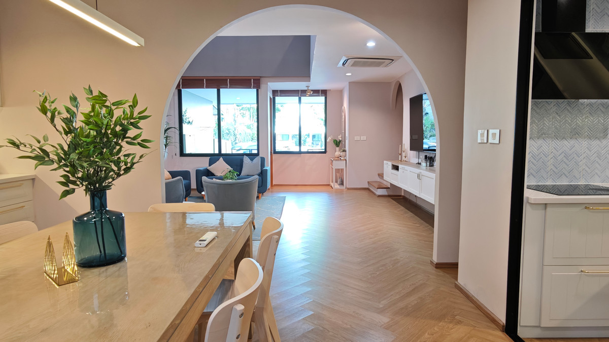 For RentHousePattanakan, Srinakarin : Townhome for rent, 3bedrooms Nirvana Define Srinakarin-Rama 9