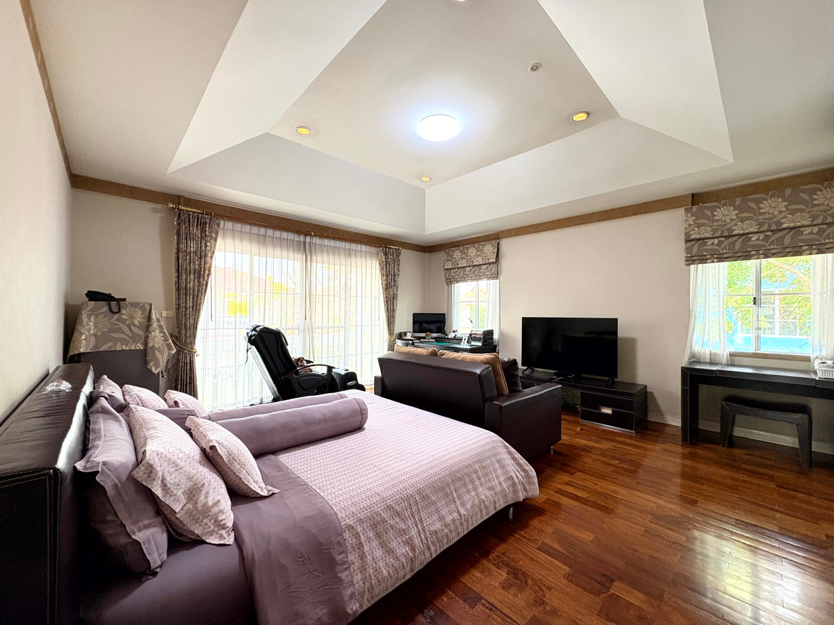 For SaleHouseSamut Prakan,Samrong : The ultimate in relaxation | Nantawan Srinakarin, corner detached house Quality projects from Land & Houses