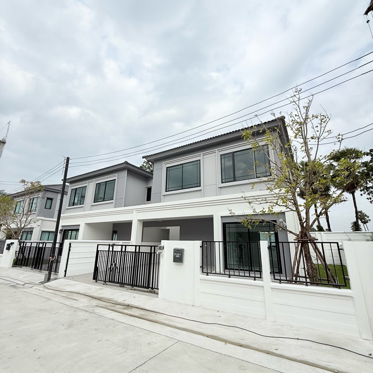 ขายพัทยา บางแสน ชลบุรี สัตหีบ : บ้านเดี่ยวใจกลางบางแสน