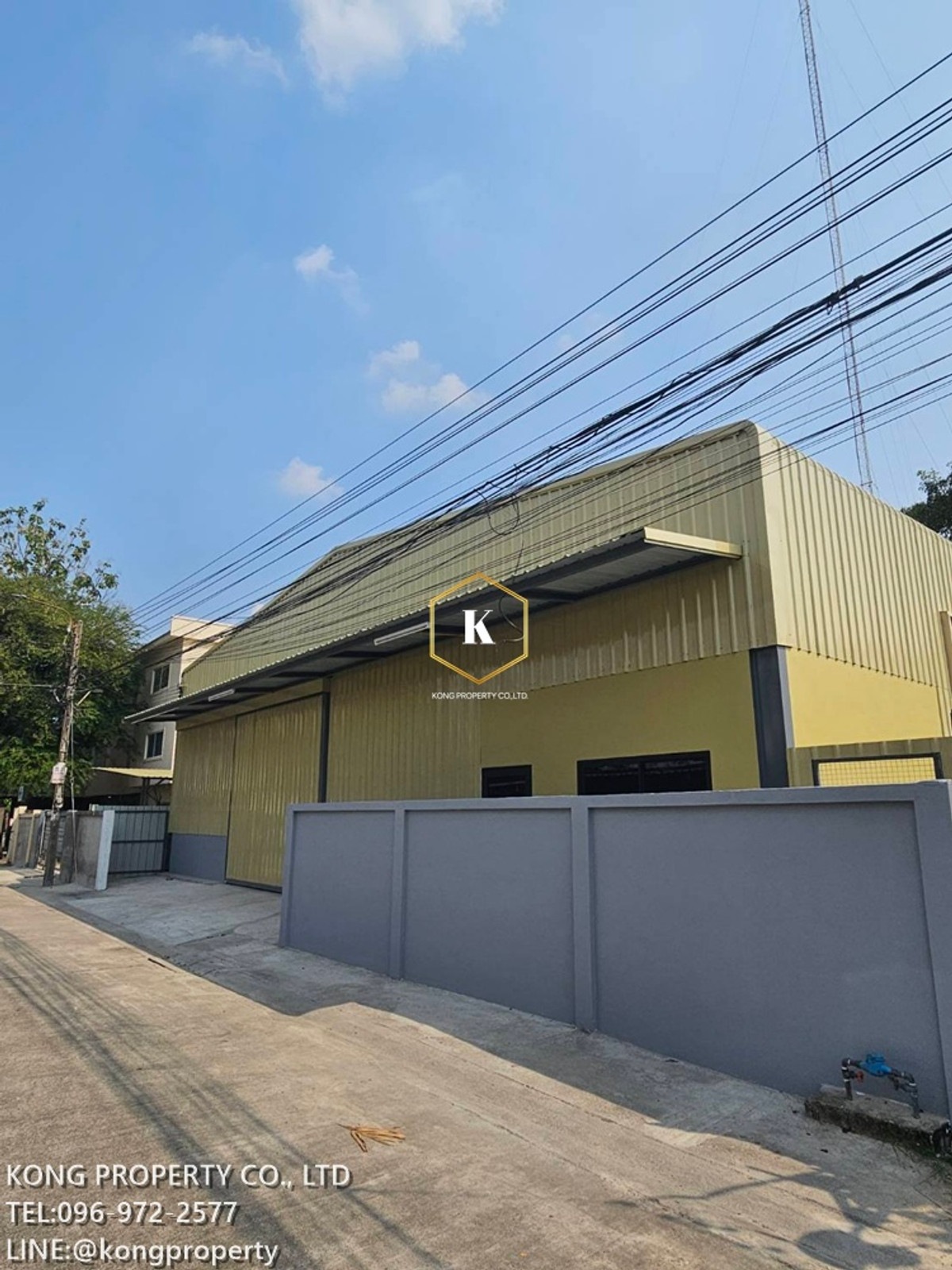 For RentWarehouseMin Buri, Romklao : Warehouse for rent, Ramkhamhaeng, Minburi, Bangkok, 272 sq m.