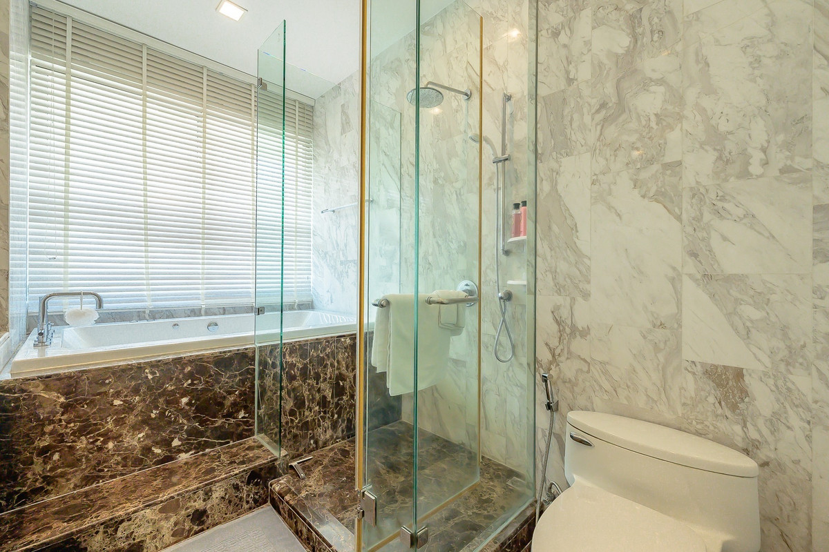 ให้เช่าคอนโดสุขุมวิท อโศก ทองหล่อ : LTHC14365 – Condo for Rent | Le Raffine 39 | 237 sqm | 3 Beds 3 Baths | Near BTS Phrom Phong | 160K/Month | คอนโดให้เช่า เลอ ราฟฟิเน่ 39