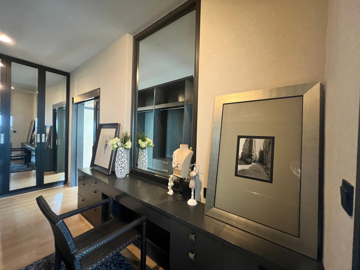 For RentHousePattanakan, Srinakarin : Luxury House For rent at Setthasiri Krungthep-kreetha with pool