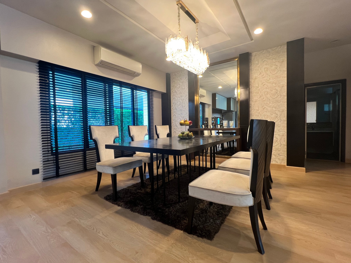 For RentHousePattanakan, Srinakarin : Luxury House For rent at Setthasiri Krungthep-kreetha with pool