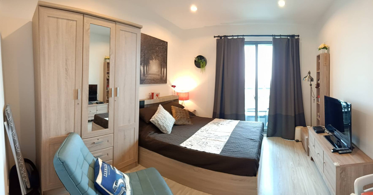 For RentCondoBangna, Bearing, Lasalle : Empty room, beautifully decorated, beautiful city view, Studio for rent, 1 bathroom, Ideo Mobi Sukhumvit Eastgate.