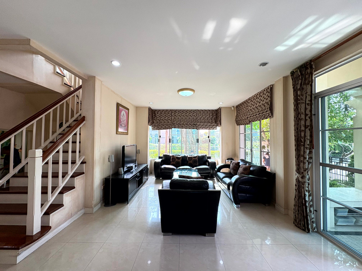 For SaleHouseSamut Prakan,Samrong : The ultimate in relaxation | Nantawan Srinakarin, corner detached house Quality projects from Land & Houses