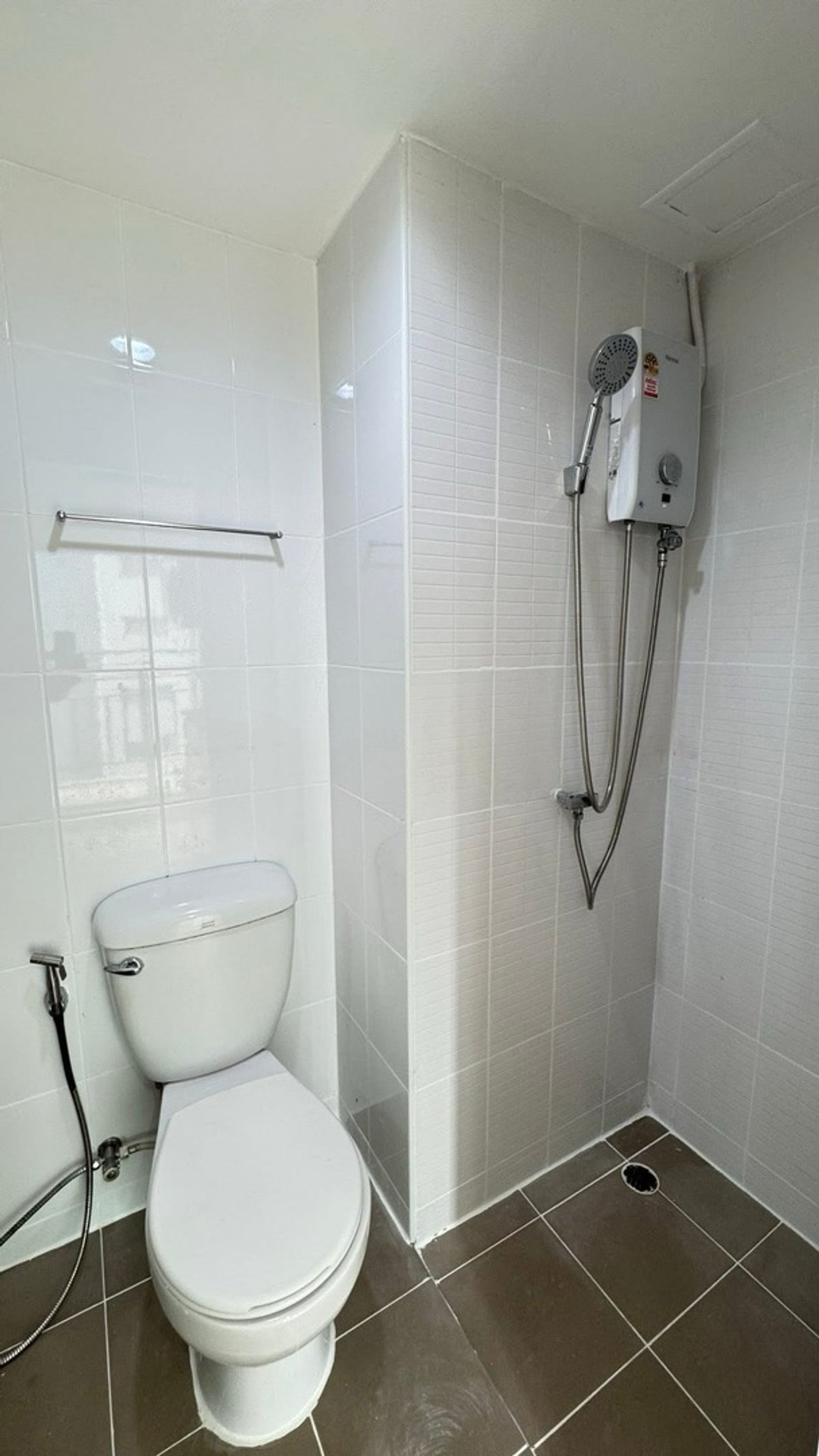 ขายคอนโดบางนา แบริ่ง ลาซาล : ขาย คอนโด ลุมพินี เมกะซิตี้ บางนา ตึก/อาคาร : D ชั้น : 9 ขนาดห้อง : 23 ตร.ม. ราคา : 1,250,000 บาท สถานที่ใกล้เคียง : Mega bangna