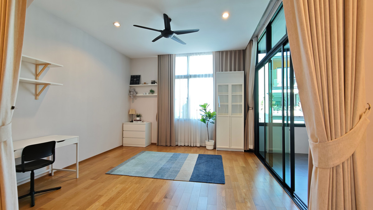 For RentHousePattanakan, Srinakarin : Townhome for rent, 3bedrooms Nirvana Define Srinakarin-Rama 9