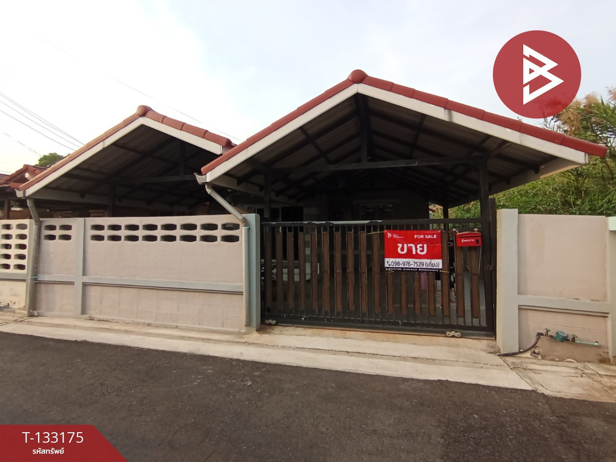 For SaleHousePathum Thani,Rangsit, Thammasat : Single detached house for sale Usabai Village, Pornpee Villa, Khlong Nueng, Pathum Thani, newly renovated, beautiful, ready to move in.