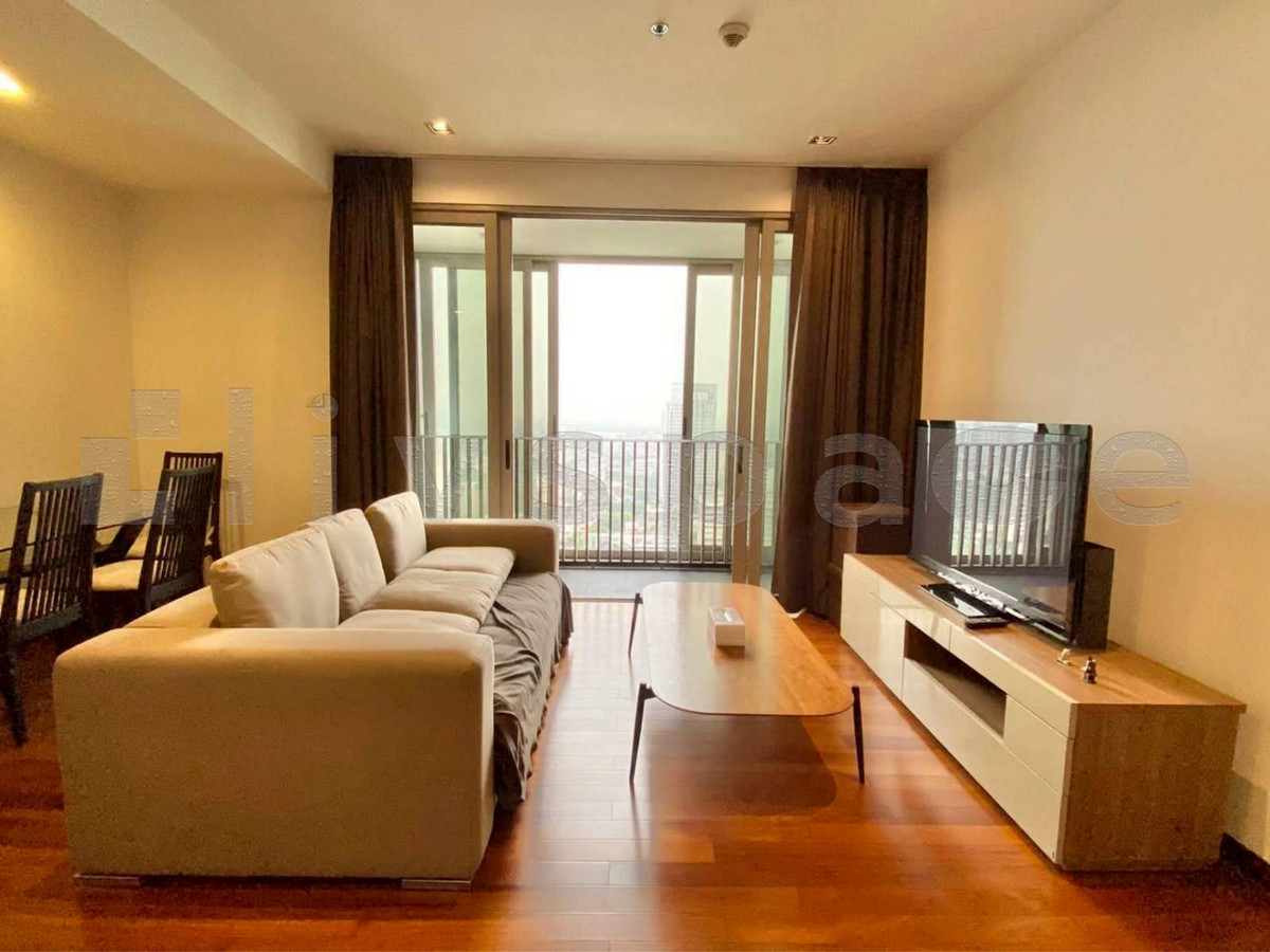 For RentCondoSukhumvit, Asoke, Thonglor : ▚ LG139ツ For Rent: Ashton Morph 38 - 2BR 72sqm 🏙️✨ Rare Pet Friendly Unit, High Floor, Unblocked View with River Glimpse, Fully Furnished!