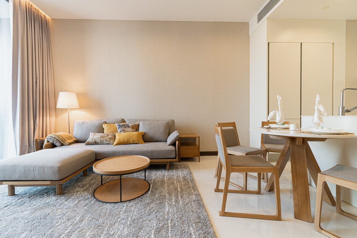 For RentCondoNana, North Nana,Sukhumvit13, Soi Nana : Private Skywalk connects the city before anyone else