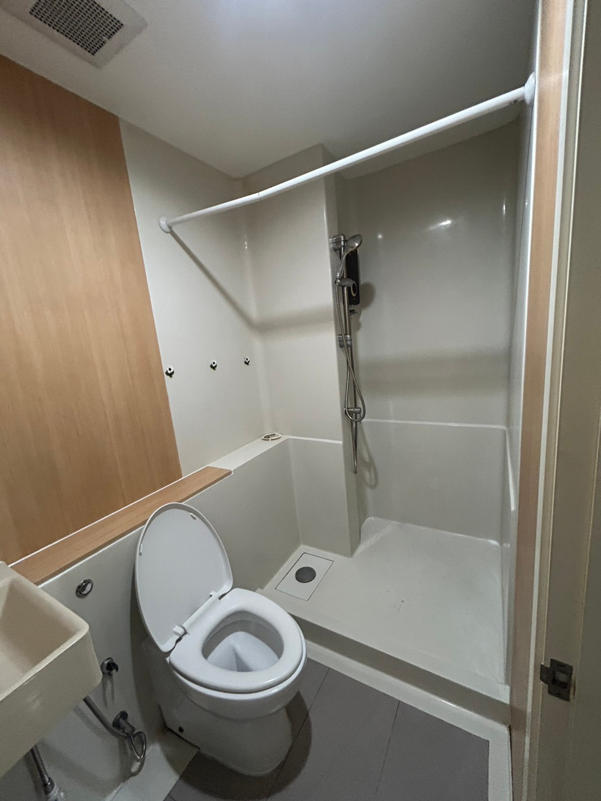 ขายคอนโดท่าพระ ตลาดพลู วุฒากาศ : ขายคอนโด Aspire Sathorn Thapra ราคา 2,500,000 บาท [JZs260205]