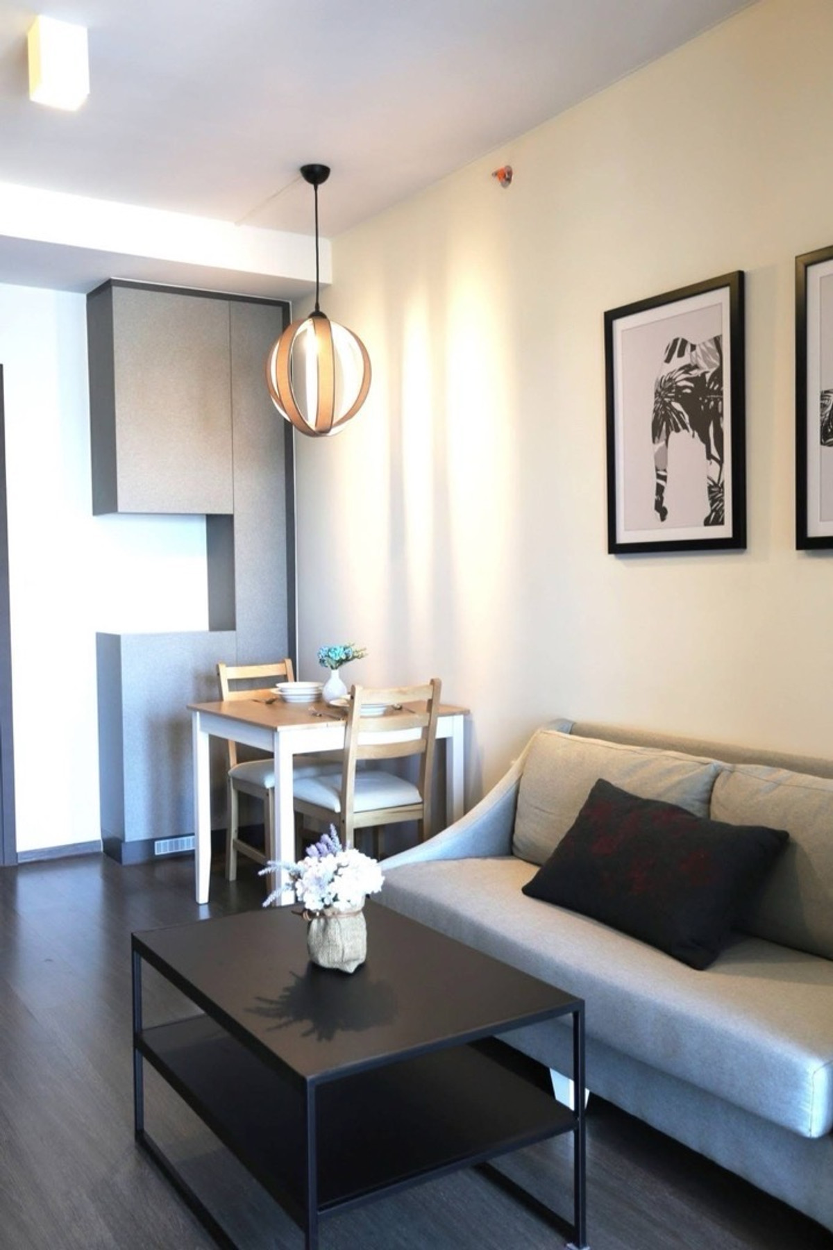 For RentCondoOnnut, Udomsuk : For rent IDEO S93, luxury condo in Bang Chak area, next to BTS Bang Chak, 11th floor, city view, 35 sq m, beautifully decorated, electrical appliances and complete furniture. Ready to move in, price 20,000 baht.