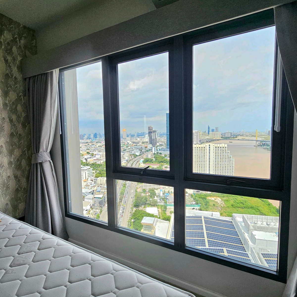 CondoRama3 (Riverside),Satupadit : RAMA 3 : The Key (River view)