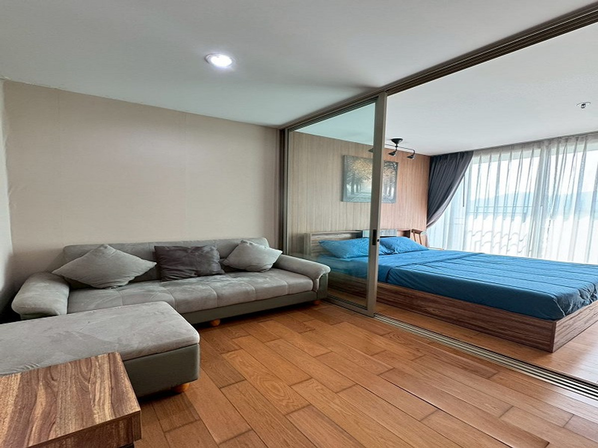 For RentCondoSriracha Laem Chabang Ban Bueng : Condo for rent in Sriracha, great price, fully furnished, Marina Bayfront Sriracha, near Robinson.