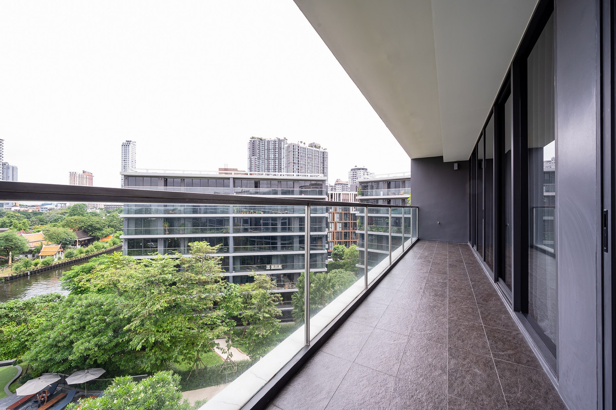 For SaleCondoOnnut, Udomsuk : Condo for sale Park Court Sukhumvit 77 price 39,900,000 baht [JZs260206]
