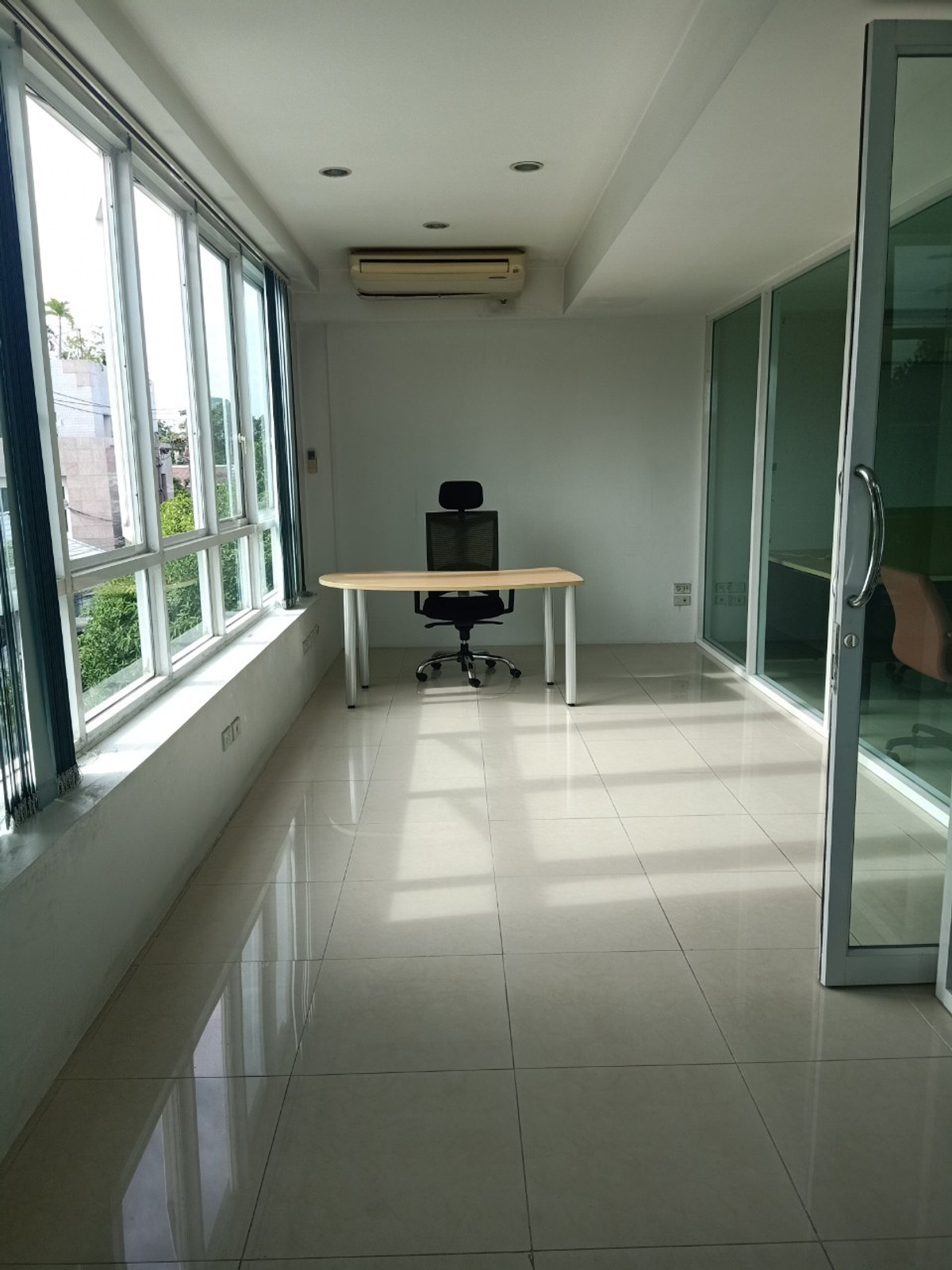 ให้เช่าโฮมออฟฟิศบางซื่อ วงศ์สว่าง เตาปูน : 🔥ให้เช่า อาคารสำนักงาน 4 ชั้นใกล้ทางด่วน เดินทางสะดวก รองรับพนักงาน 15-20 ท่าน | 240 ตร.ม. | ประชานิเวศน์ | ใกล้สถานีวัดเสมียนนารี | สำนักงานครบเฟอร์นิเจอร์ | พร้อมเข้าใช้งาน