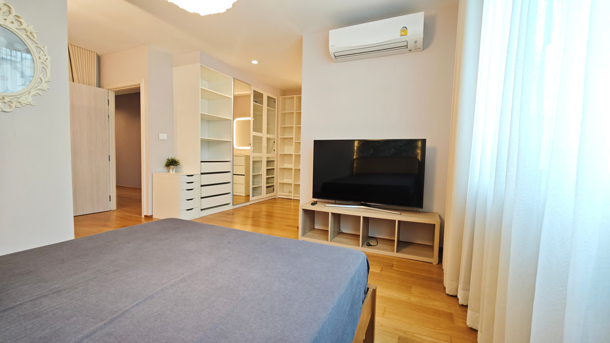 For RentHousePattanakan, Srinakarin : Townhome for rent, 3bedrooms Nirvana Define Srinakarin-Rama 9