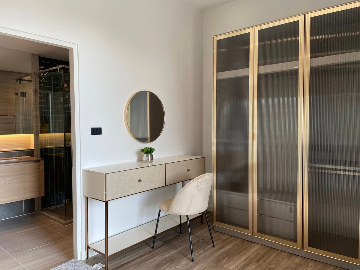 For RentHousePattanakan, Srinakarin : K-6751 For rent! Burasiri Krungthep Kreetha is ready to move in, close to Si Rat Expressway, Rama 9 Road, motorway and Suvarnabhumi Airport.