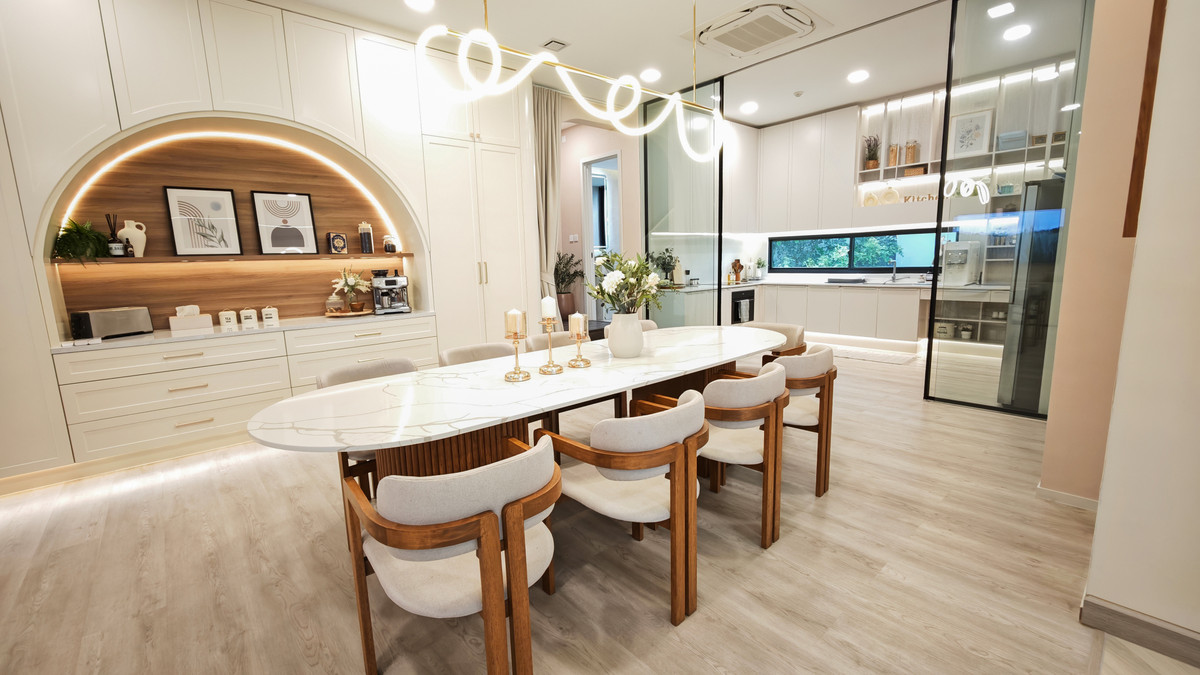 For RentHousePattanakan, Srinakarin : For Rent Vive Krungthep Kreetha 4 Bedrooms