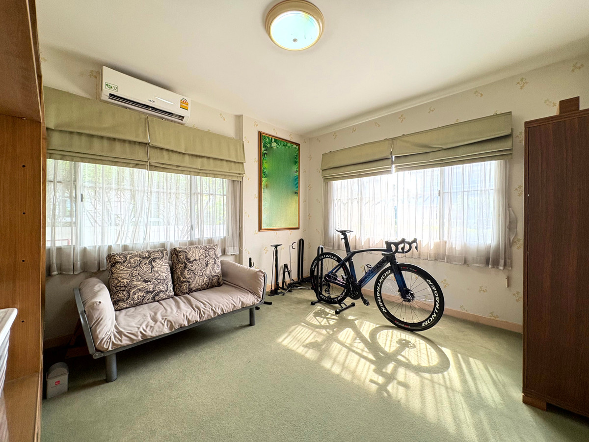 For SaleHouseSamut Prakan,Samrong : The ultimate in relaxation | Nantawan Srinakarin, corner detached house Quality projects from Land & Houses