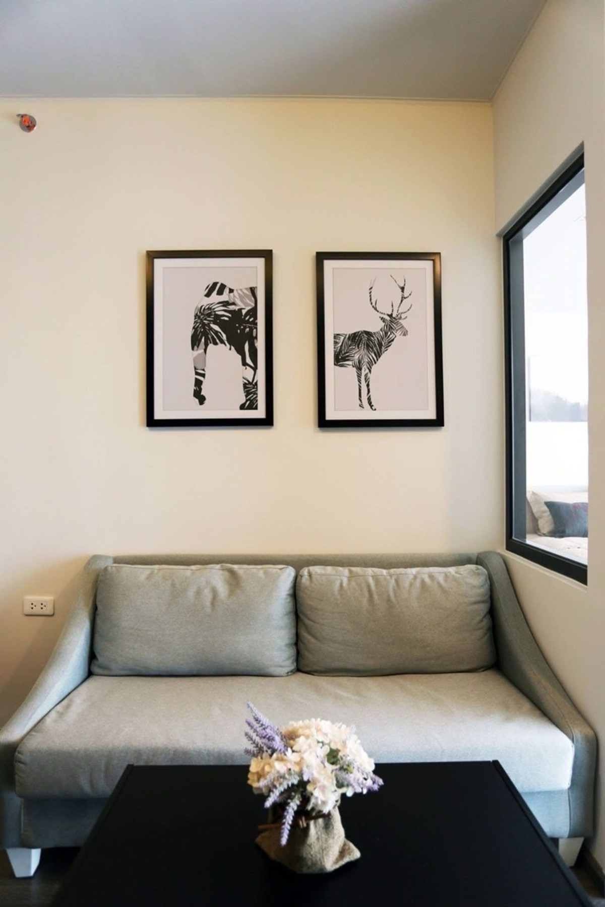 For RentCondoOnnut, Udomsuk : For rent IDEO S93, luxury condo in Bang Chak area, next to BTS Bang Chak, 11th floor, city view, 35 sq m, beautifully decorated, electrical appliances and complete furniture. Ready to move in, price 20,000 baht.