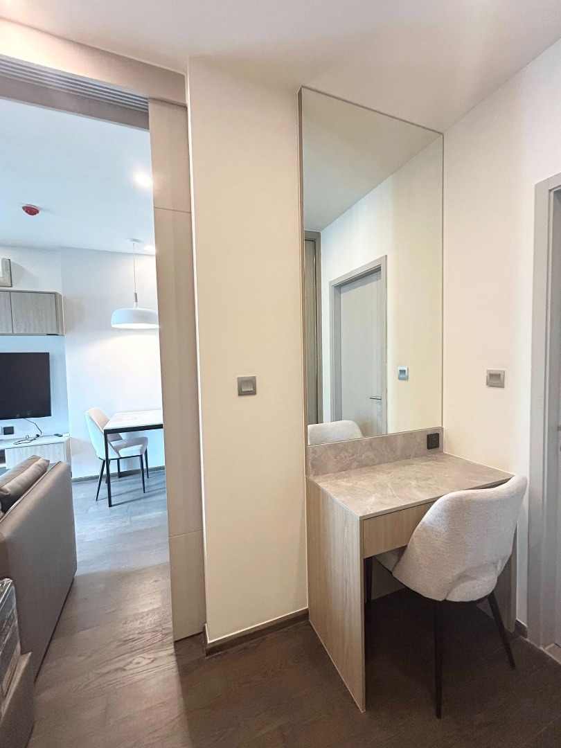 For RentCondoRatchathewi,Phayathai : 🔥For Rent Now🔥 Ideo Q Siam-Rajthewi. Spacious room with unobstructed view, fully furnished, ready to move in. Near BTS Rajthewi station.