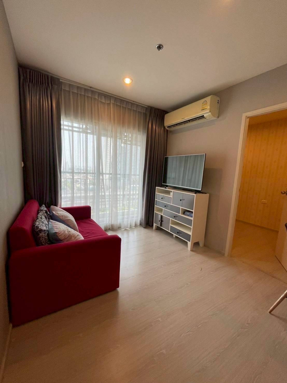 For RentCondoThaphra, Talat Phlu, Wutthakat : Condo for rent Aspire Sathorn–Taksin (Timber Zone) near BTS Wutthakat, 2 bedrooms, corner room, available room, ready to move in.