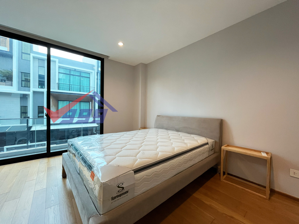 For RentHousePattanakan, Srinakarin : Townhome for rent, 3 bedrooms, srinakarin rama 9 area.