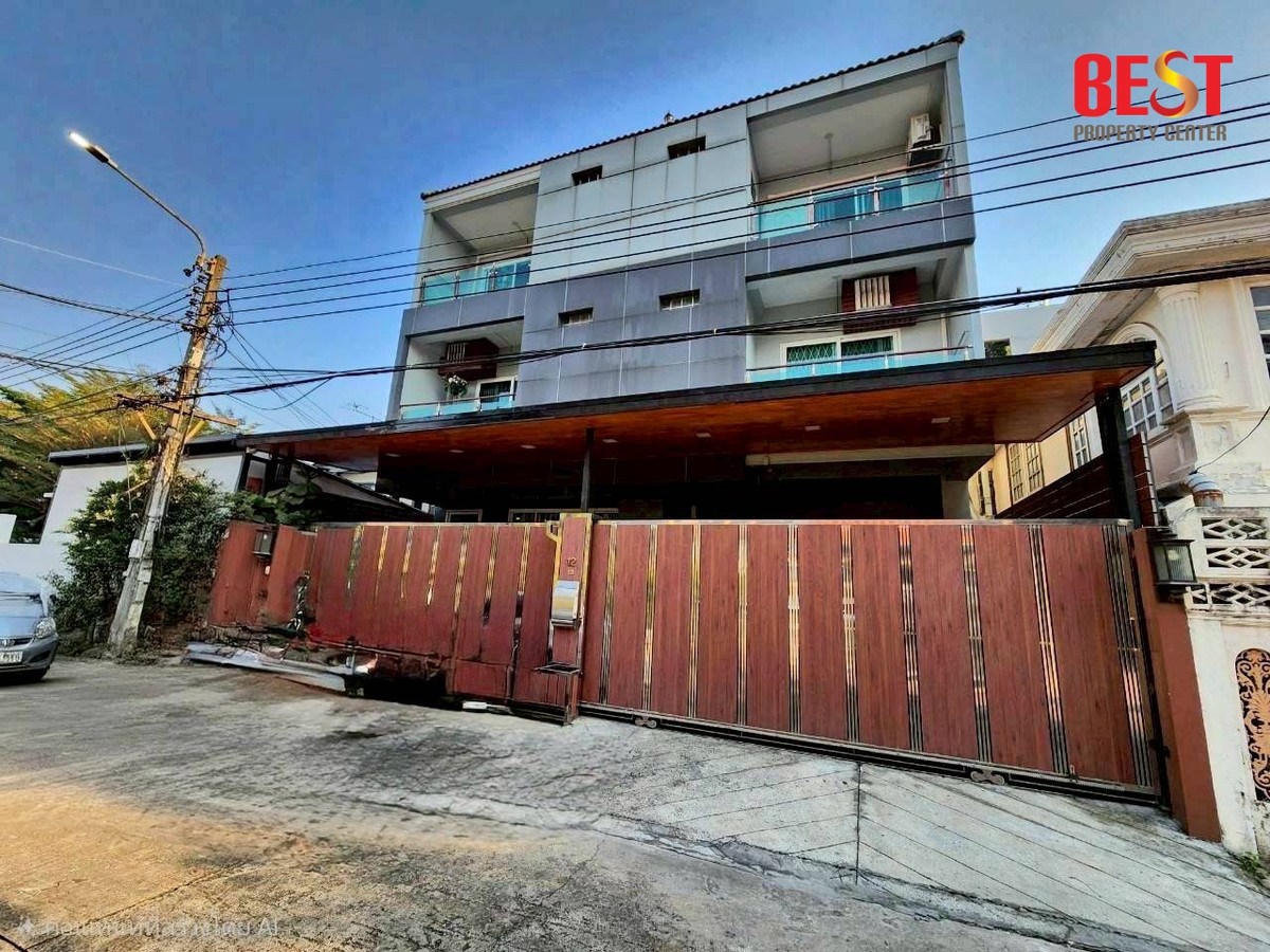 ขายบ้านพัฒนาการ ศรีนครินทร์ : 🏡 ขายบ้านเดี่ยว 4 ชั้น มบ.เสรี พระราม 9 ซอย 43 หรือ เข้าซอย 45 ก็ได้ บ้านอยู่ต้นซอย ใกล้ The Nine พระราม 9 เพียง 700 เมตร