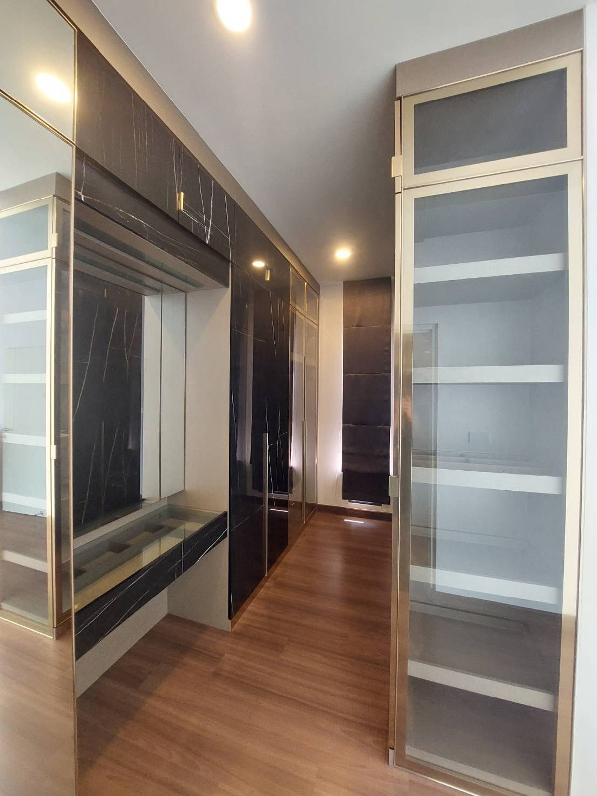 For SaleHousePhutthamonthon, Salaya : The City Boromratchachonnani - Thawi Watthana / 4 Bedrooms (FOR SALE) AOM059