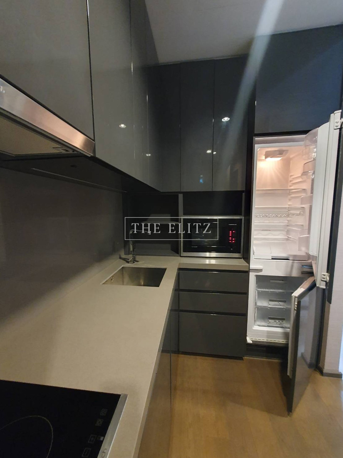 For RentCondoSathorn, Narathiwat : ✨ The ultimate in luxury in the heart of Sathorn! ✨ The Diplomat Sathorn, Super Luxury Condo, timeless classic design 🎉