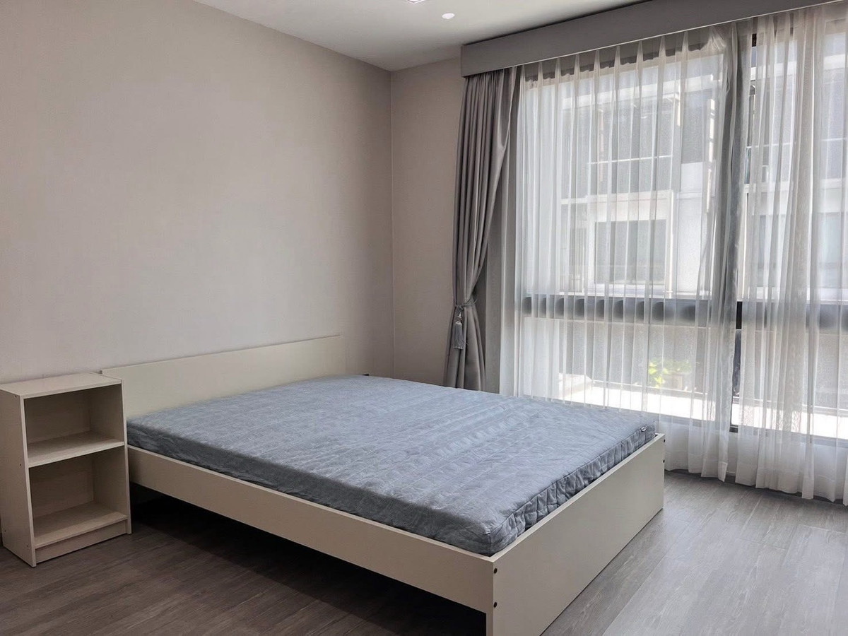 ให้เช่าทาวน์โฮมเกษตร นวมินทร์ ลาดปลาเค้า : ให้เช่า The Landmark เอกมัย–รามอินทรา
ราคา :  65,000 บาท  3 ห้องนอน | 4 ห้อง น้ำ พื้นที่ 168 ตร.ม ตกแต่งบิ้วอินทั้งหลัง  พร้อมเข้าอยู่