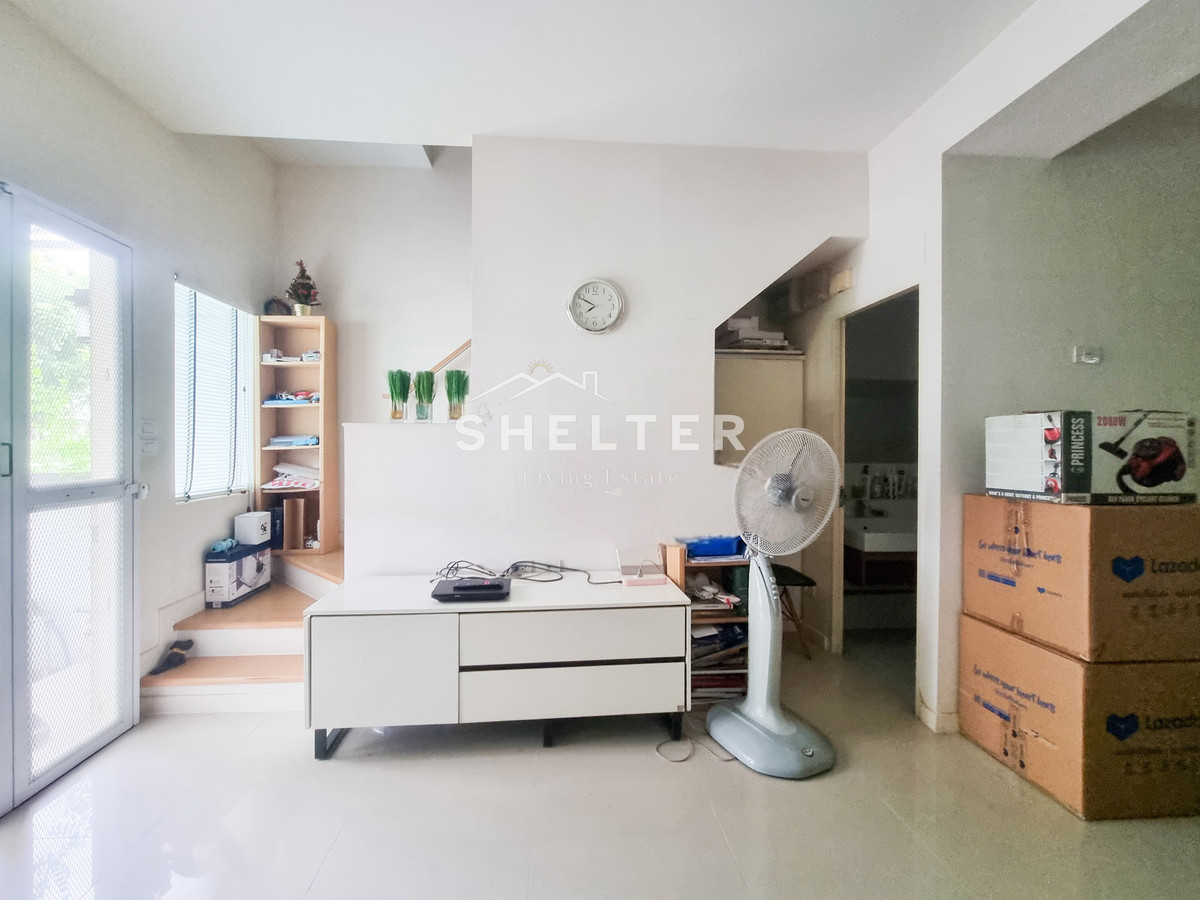 For SaleTownhomePattanakan, Srinakarin : Townhome near the YL Srikreetha BTS, can connect to both. Srinakarin-Phatthanakan-Rama 9 🚃