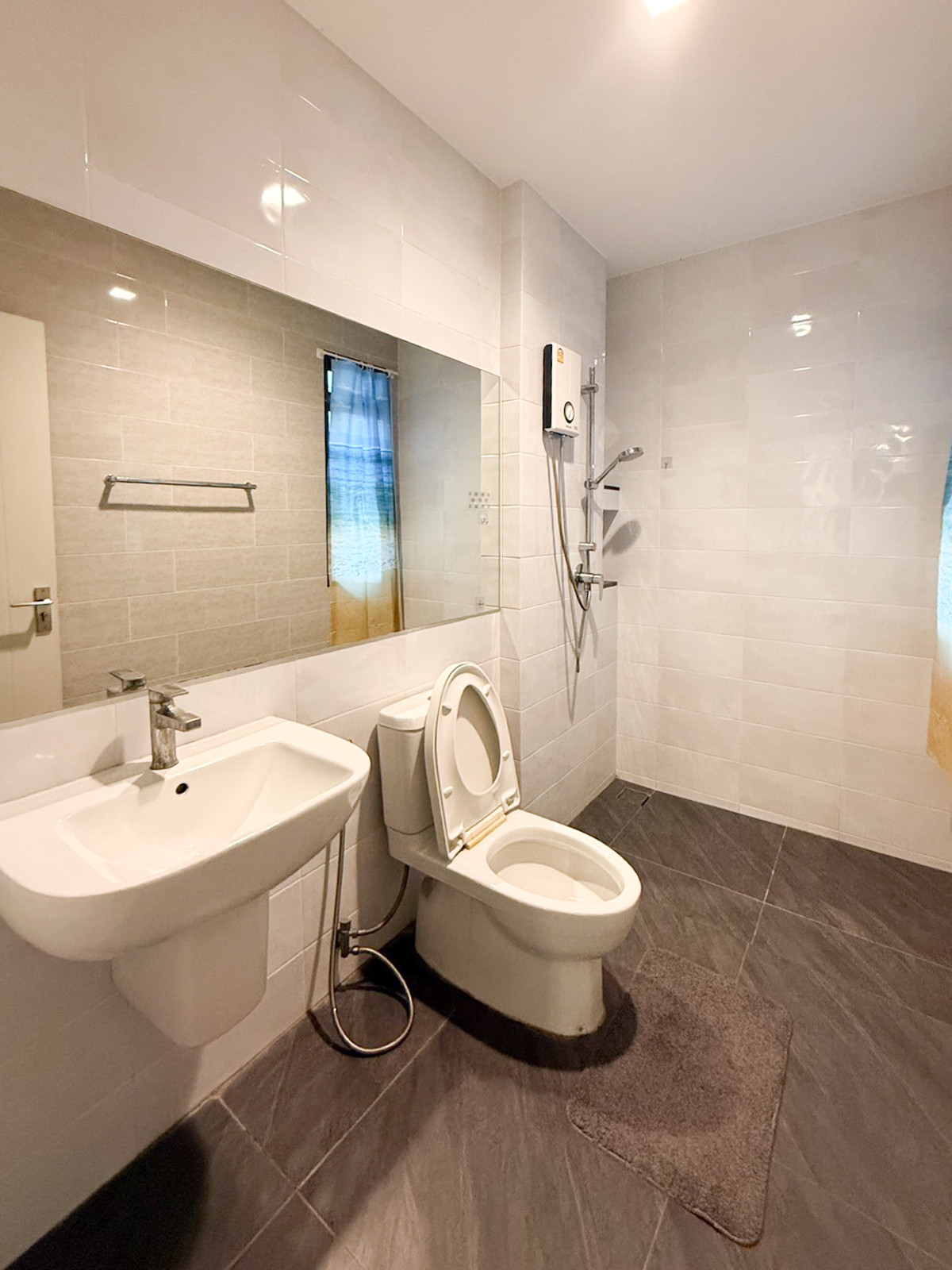 For RentHousePattanakan, Srinakarin : Single house for rent Ready to move in Near Brighton International School, Suvarnabhumi Airport 🛫