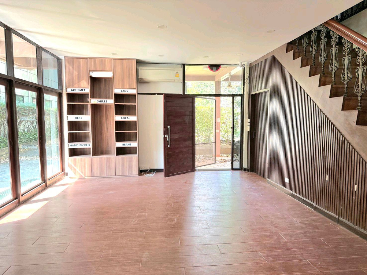 For RentHouseSukhumvit, Asoke, Thonglor : Single house Sukhumvit 13