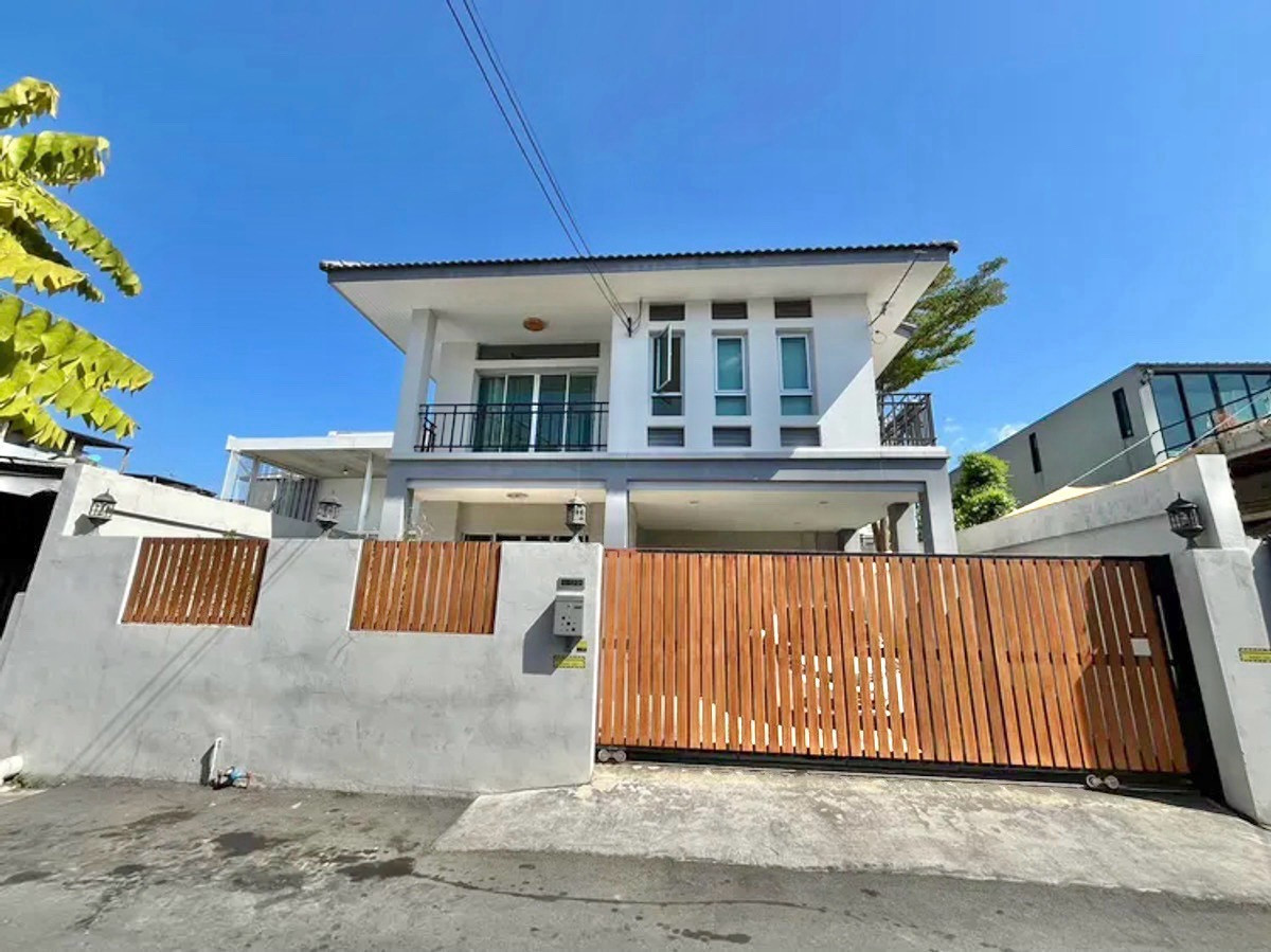 For RentHouseChokchai 4, Ladprao 71, Ladprao 48, : 🔥31031🔥 House for rent, Chokchai 4 area.2-story house, Soi Phawana, Ladprao 41. 🌐LINE ID: @fastforrentcondo