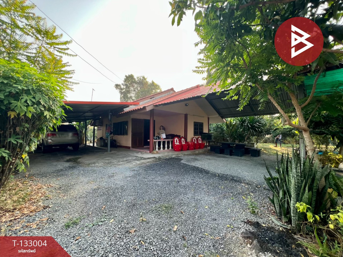 For SaleHouseNakhon Pathom : Single house for sale, area 1 ngan 50 square wah, Phrong Maduea Subdistrict, Nakhon Pathom.